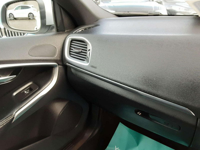 Volvo V40 2.0 V40 R-Design Pro D4 Auto 5dr 5dr Automatic 2026