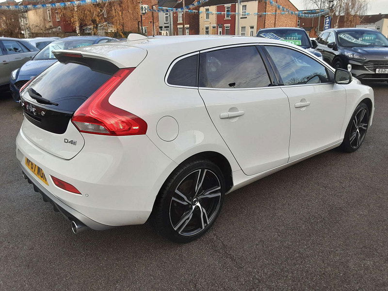 Volvo V40 2.0 V40 R-Design Pro D4 Auto 5dr 5dr Automatic 2026