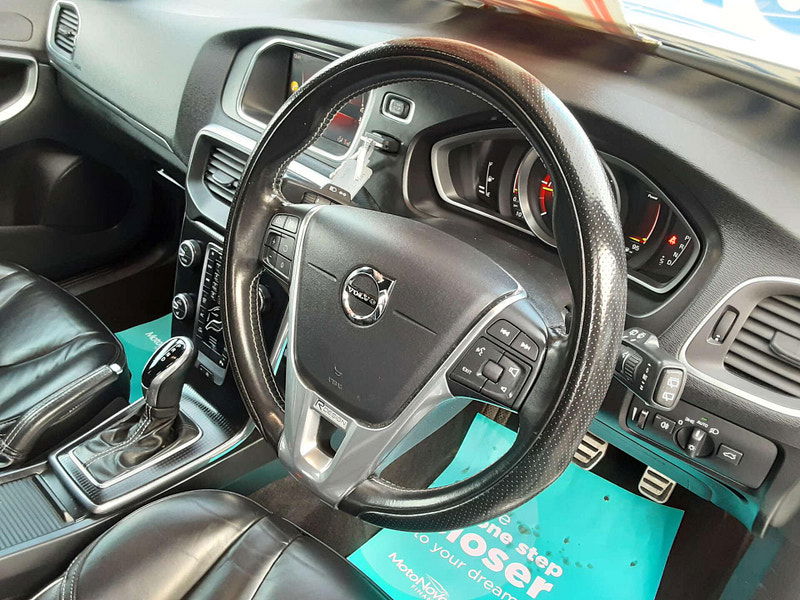 Volvo V40 2.0 V40 R-Design Pro D4 Auto 5dr 5dr Automatic 2026