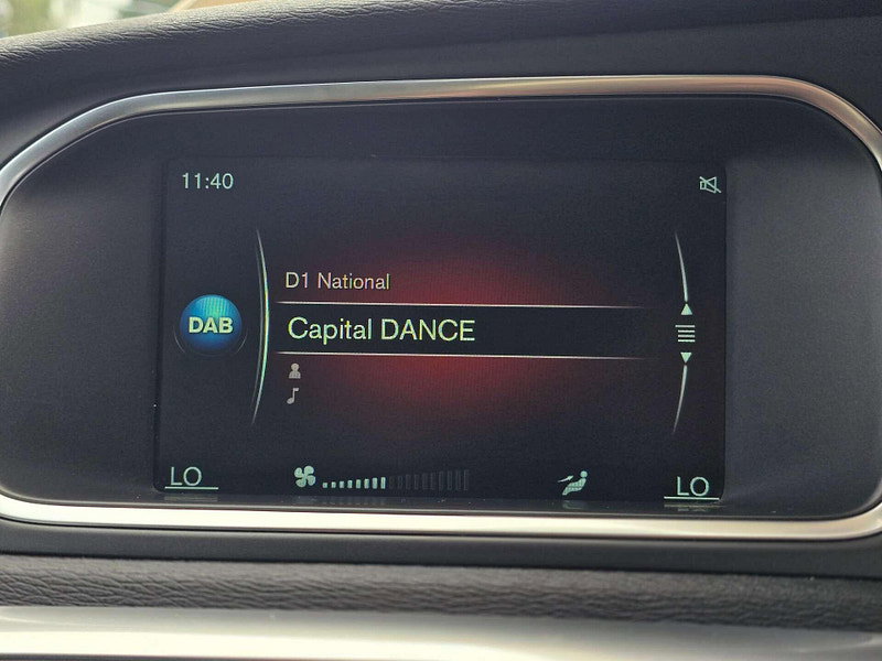 Volvo V40 2.0 V40 R-Design T2 5dr 5dr Manual 2026