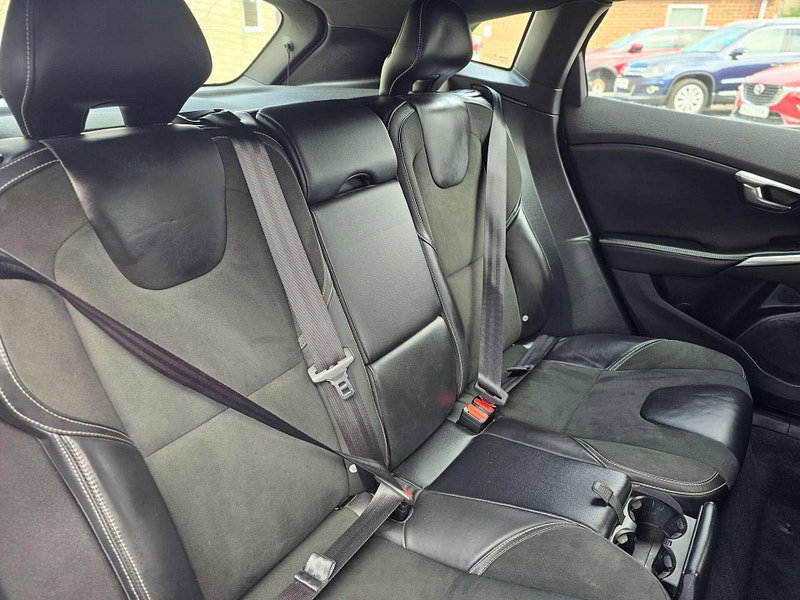 Volvo V40 2.0 V40 R-Design T2 5dr 5dr Manual 2026