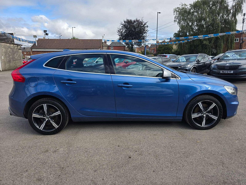 Volvo V40 2.0 V40 R-Design T2 5dr 5dr Manual 2026