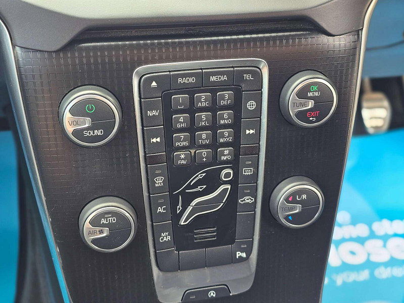 Volvo V40 2.0 V40 R-Design T2 5dr 5dr Manual 2026