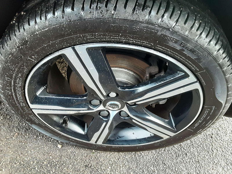 Volvo V40 2.0 V40 R-Design T2 5dr 5dr Manual 2026