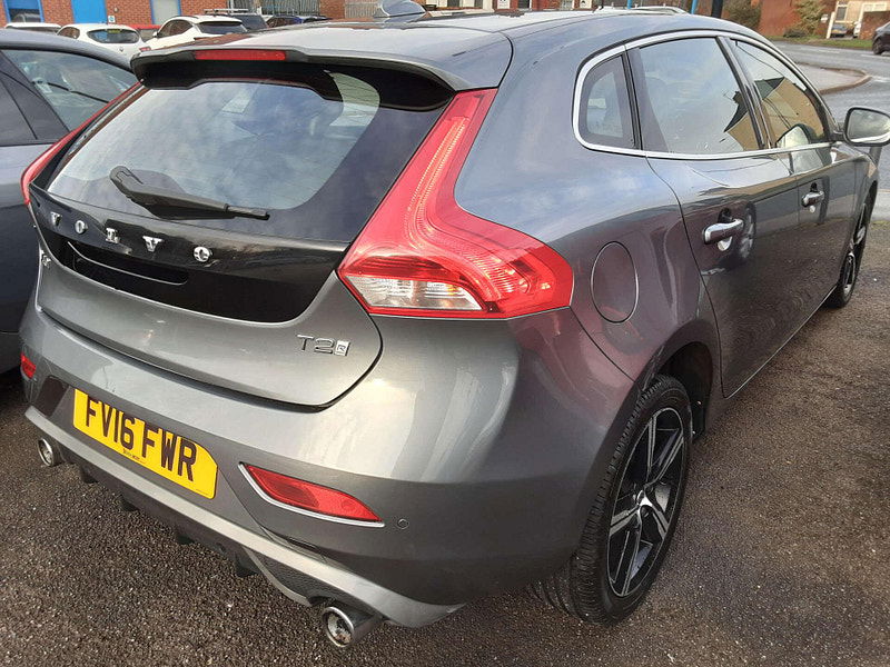 Volvo V40 2.0 V40 R-Design T2 5dr 5dr Manual 2026