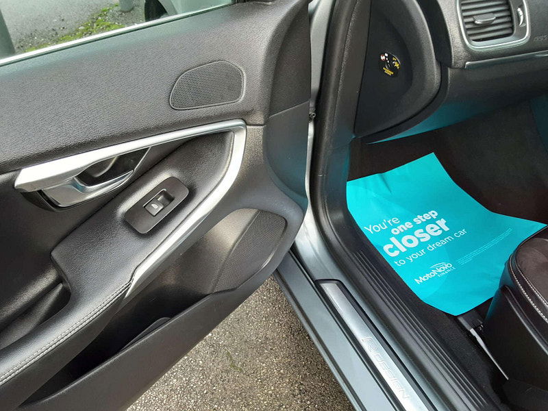 Volvo V40 2.0 V40 R-Design T2 5dr 5dr Manual 2026