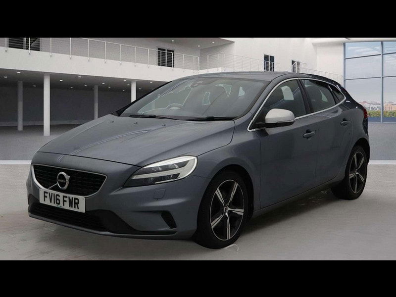 Volvo V40 2.0 V40 R-Design T2 5dr 5dr Manual 2025