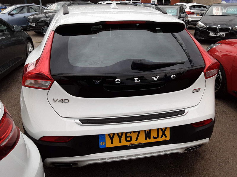 Volvo V40 Cross Country 2.0 D2 Euro 6 (s/s) 5dr 5dr Manual 2025