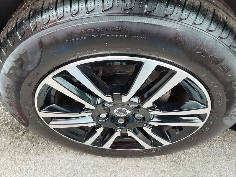 Volvo V40 Cross Country 2.0 D2 Euro 6 (s/s) 5dr 5dr Manual 2025