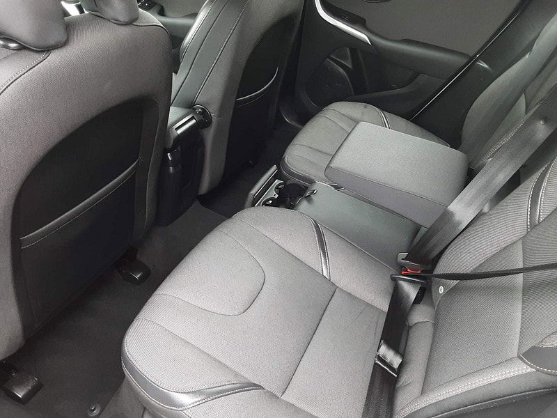 Volvo V40 Cross Country 2.0 D2 Euro 6 (s/s) 5dr 5dr Manual 2025
