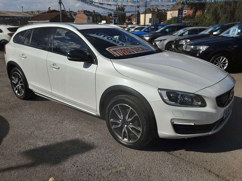 Volvo V60 2.0 V60 Cross Country Luxury Nav D4 Auto 5dr 5dr Automatic 2025