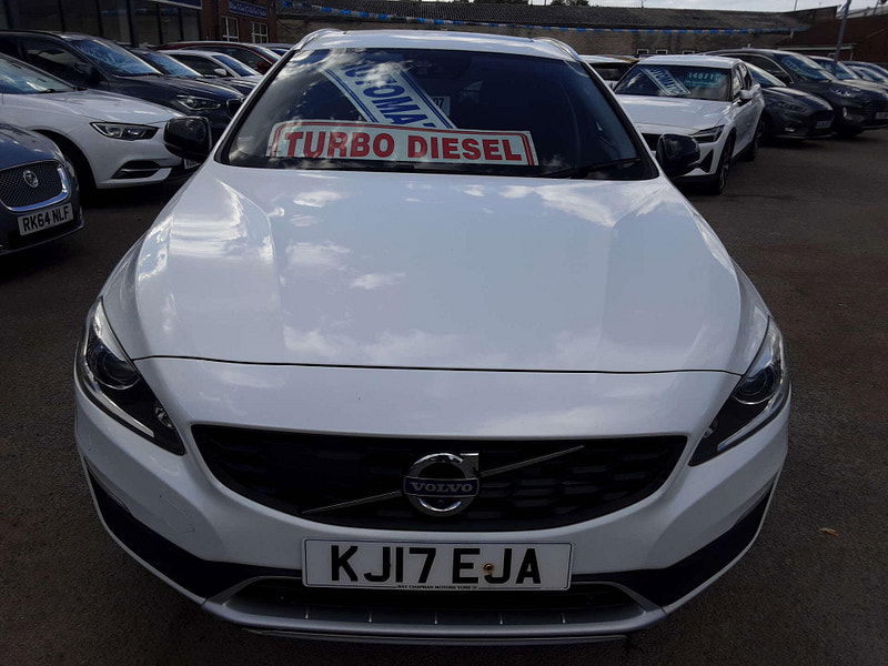 Volvo V60 2.0 V60 Cross Country Luxury Nav D4 Auto 5dr 5dr Automatic 2025