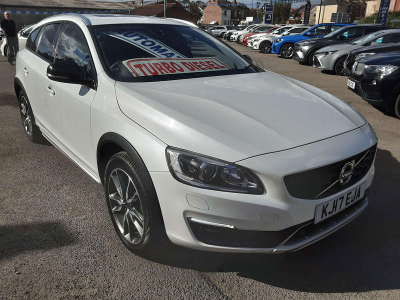 Volvo V60 2.0 V60 Cross Country Luxury Nav D4 Auto 5dr 5dr Automatic 2025