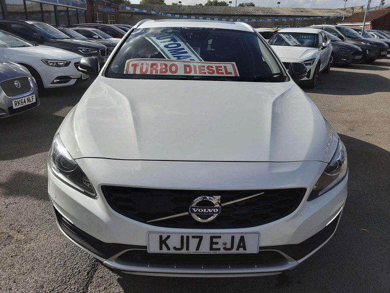 Volvo V60 2.0 V60 Cross Country Luxury Nav D4 Auto 5dr 5dr Automatic 2025