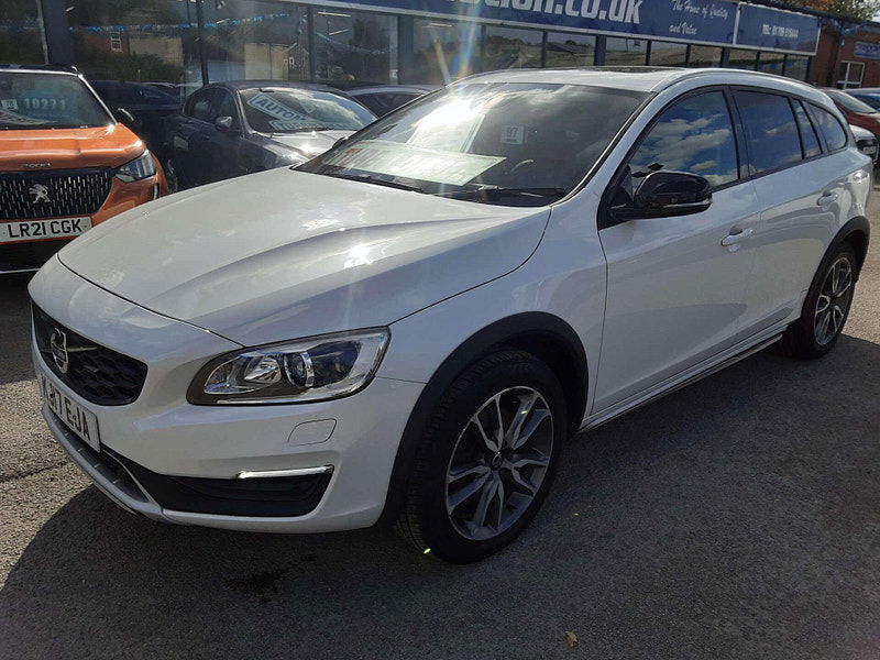 Volvo V60 2.0 V60 Cross Country Luxury Nav D4 Auto 5dr 5dr Automatic 2025