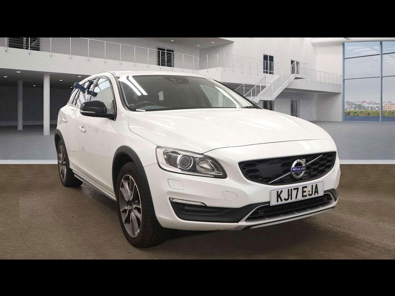 Volvo V60 2.0 V60 Cross Country Luxury Nav D4 Auto 5dr 5dr Automatic 2025