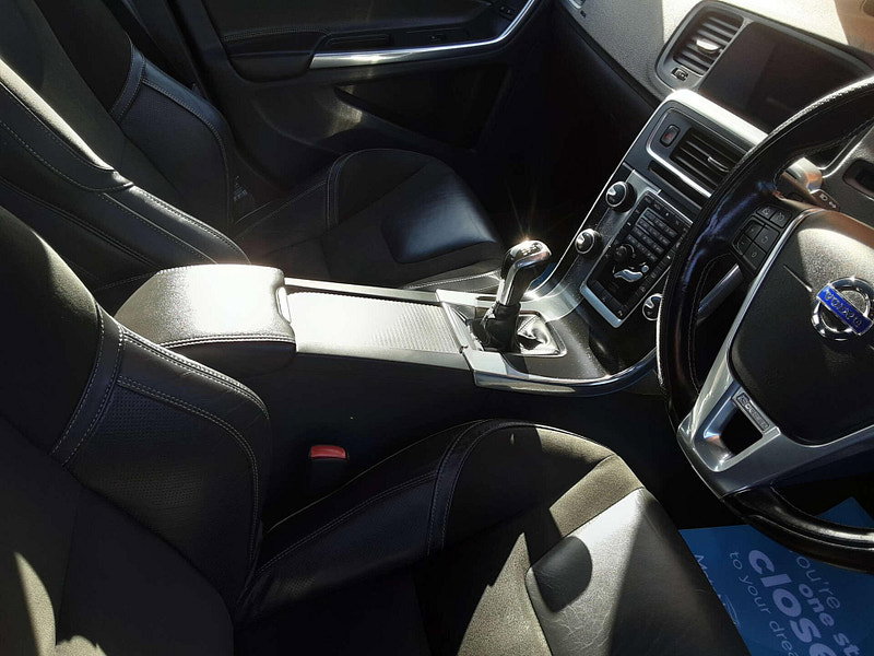 Volvo V60 2.0 V60 R-Design Nav D2 5dr 5dr Manual 2026