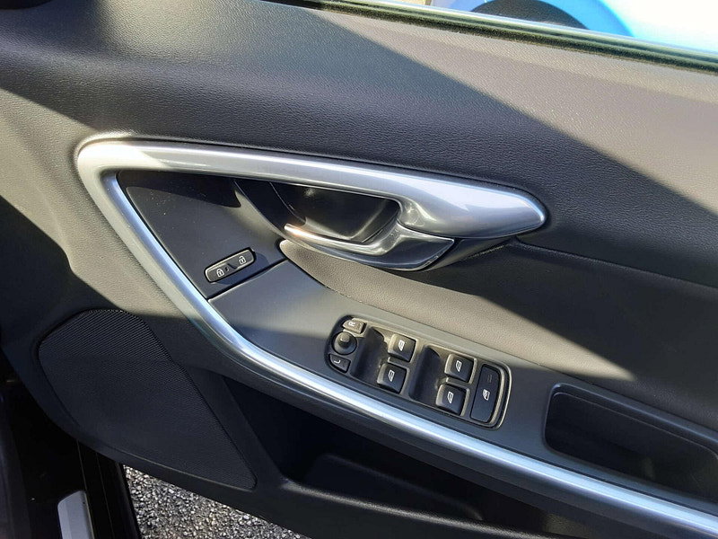 Volvo V60 2.0 V60 R-Design Nav D2 5dr 5dr Manual 2026