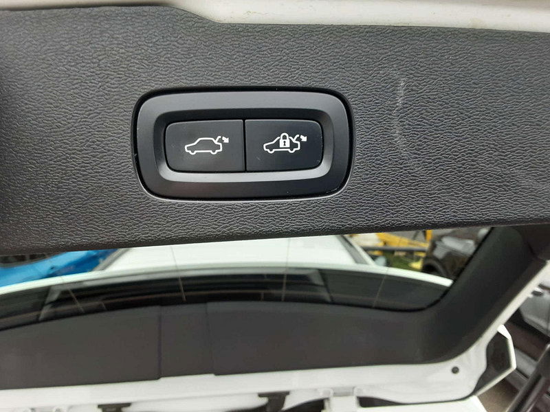 Volvo V60 2.0 V60 R-Design T6 Recharge AWD Auto 4WD 5dr 5dr Automatic 2026