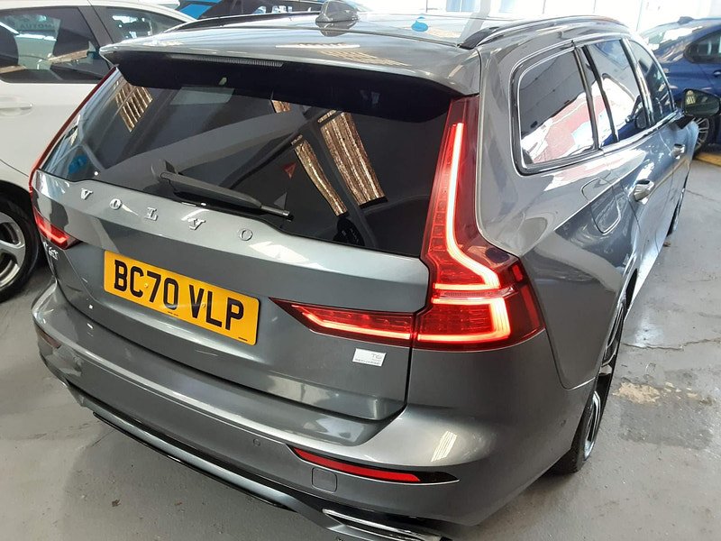 Volvo V60 2.0h T6 Recharge 11.6kWh R-Design Auto AWD Euro 6 (s/s) 5dr 5dr Automatic 2024