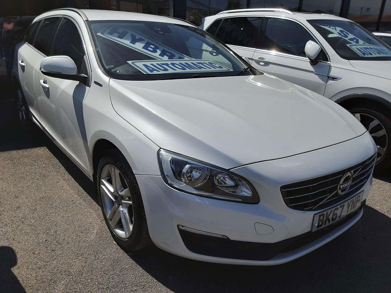 Volvo V60 2.4 V60 SE Nav Twin Engine D5 Auto 4WD 5dr 5dr Automatic 2025