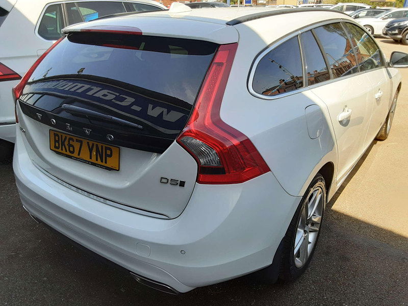 Volvo V60 2.4 V60 SE Nav Twin Engine D5 Auto 4WD 5dr 5dr Automatic 2025