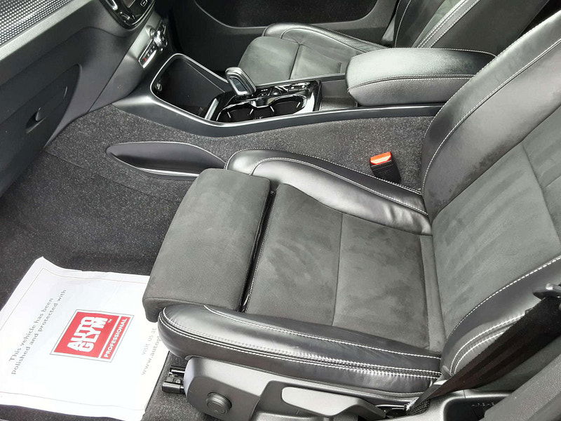 Volvo XC40 1.5 XC40 R-Design Pro T5 Recharge Auto 5dr 5dr Automatic 2025