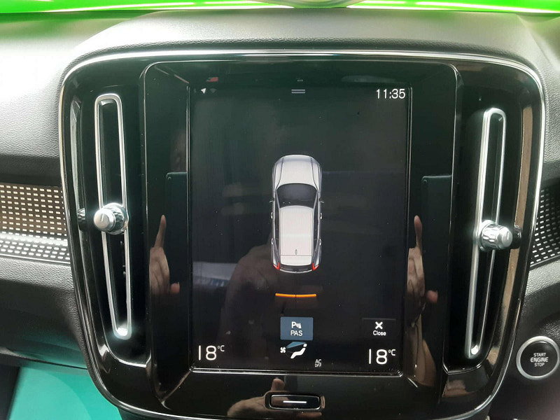 Volvo XC40 1.5 XC40 R-Design T4 Recharge Auto 5dr 5dr Automatic 2026