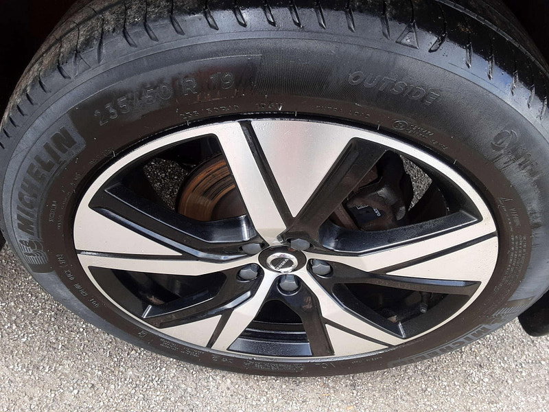 Volvo XC40 1.5 XC40 R-Design T4 Recharge Auto 5dr 5dr Automatic 2026
