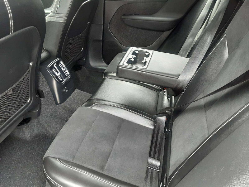 Volvo XC40 1.5 XC40 R-Design T4 Recharge Auto 5dr 5dr Automatic 2026