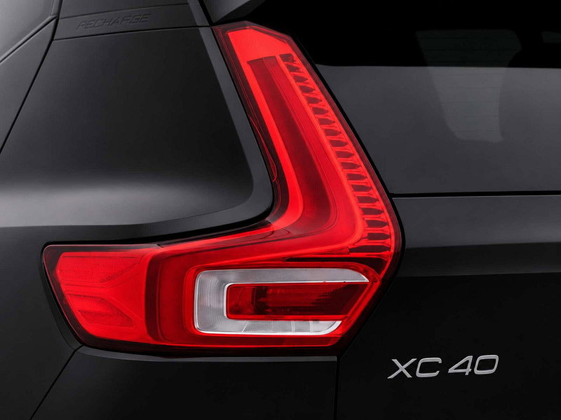 Volvo XC40 1.5 XC40 R-Design T4 Recharge Auto 5dr 5dr Automatic 2026