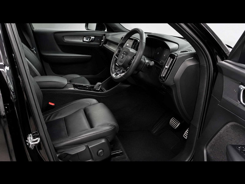 Volvo XC40 1.5 XC40 R-Design T4 Recharge Auto 5dr 5dr Automatic 2026
