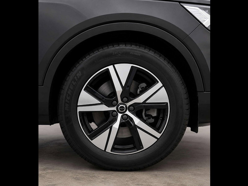 Volvo XC40 1.5 XC40 R-Design T4 Recharge Auto 5dr 5dr Automatic 2026
