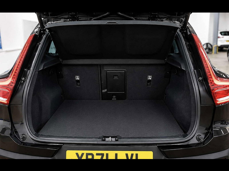 Volvo XC40 1.5 XC40 R-Design T4 Recharge Auto 5dr 5dr Automatic 2026