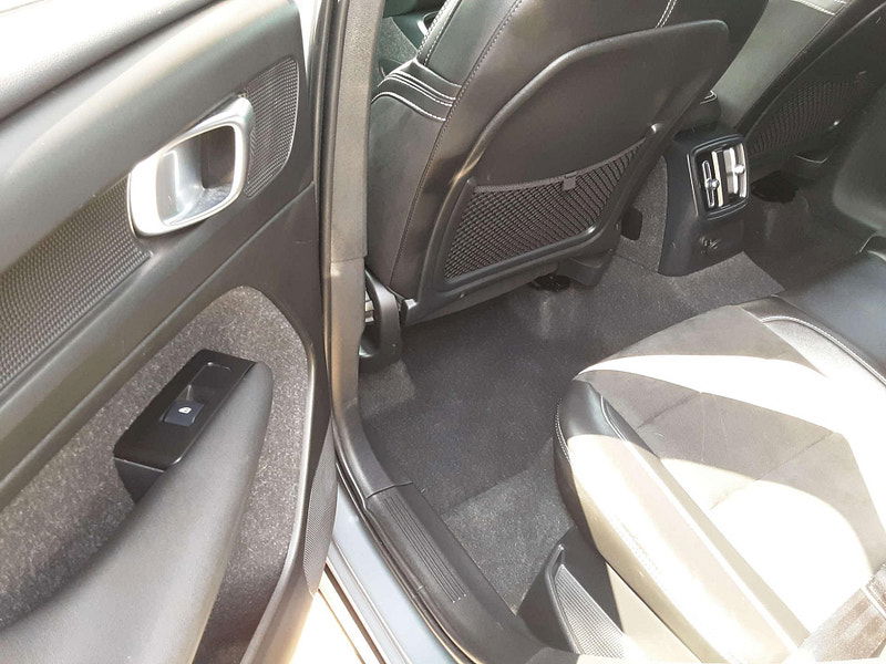 Volvo XC40 1.5 XC40 R-Design T4 Recharge Auto 5dr 5dr Automatic 2025