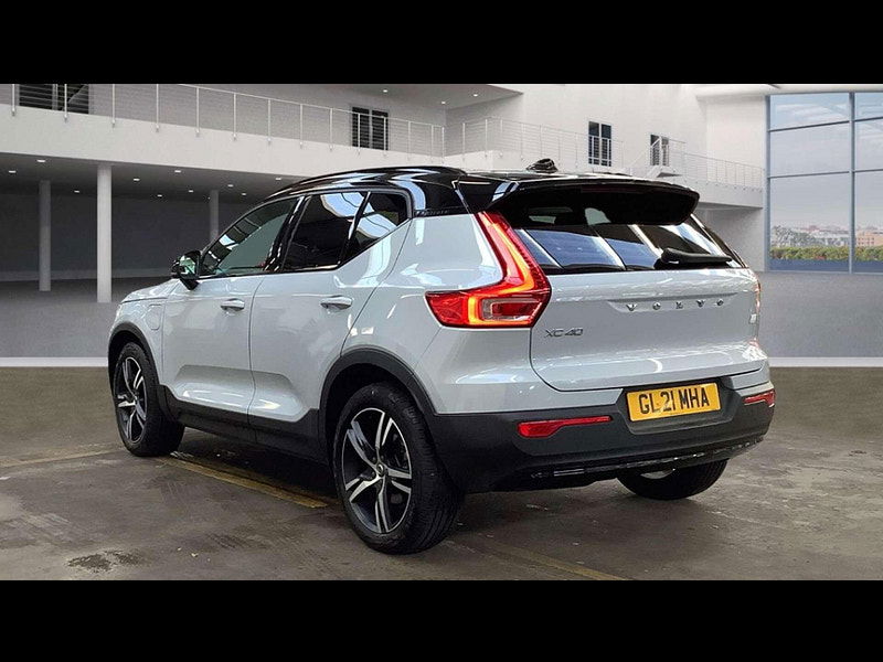 Volvo XC40 1.5 XC40 R-Design T4 Recharge Auto 5dr 5dr Automatic 2025