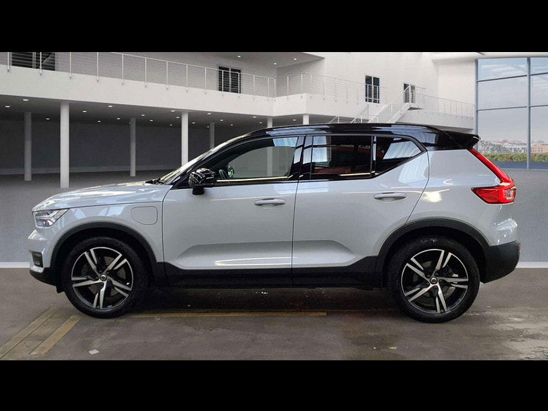 Volvo XC40 1.5 XC40 R-Design T4 Recharge Auto 5dr 5dr Automatic 2025