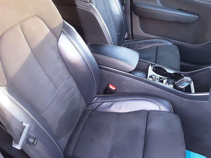 Volvo XC40 1.5 XC40 R-Design T4 Recharge Auto 5dr 5dr Automatic 2025