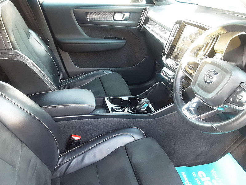 Volvo XC40 1.5 XC40 R-Design T4 Recharge Auto 5dr 5dr Automatic 2025