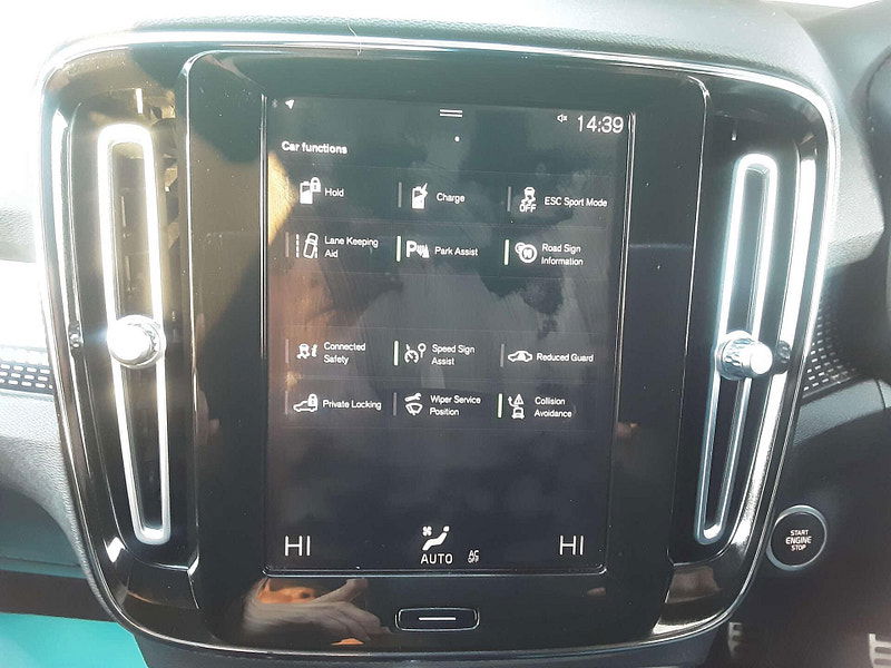 Volvo XC40 1.5 XC40 R-Design T4 Recharge Auto 5dr 5dr Automatic 2025