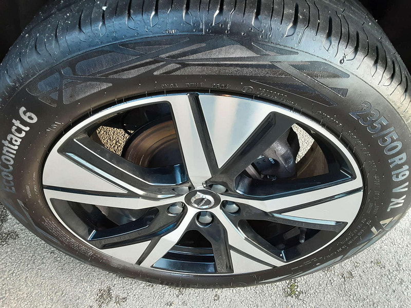 Volvo XC40 1.5 XC40 R-Design T4 Recharge Auto 5dr 5dr Automatic 2025