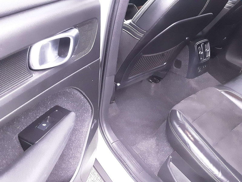 Volvo XC40 1.5 XC40 R-Design T4 Recharge Auto 5dr 5dr Automatic 2026