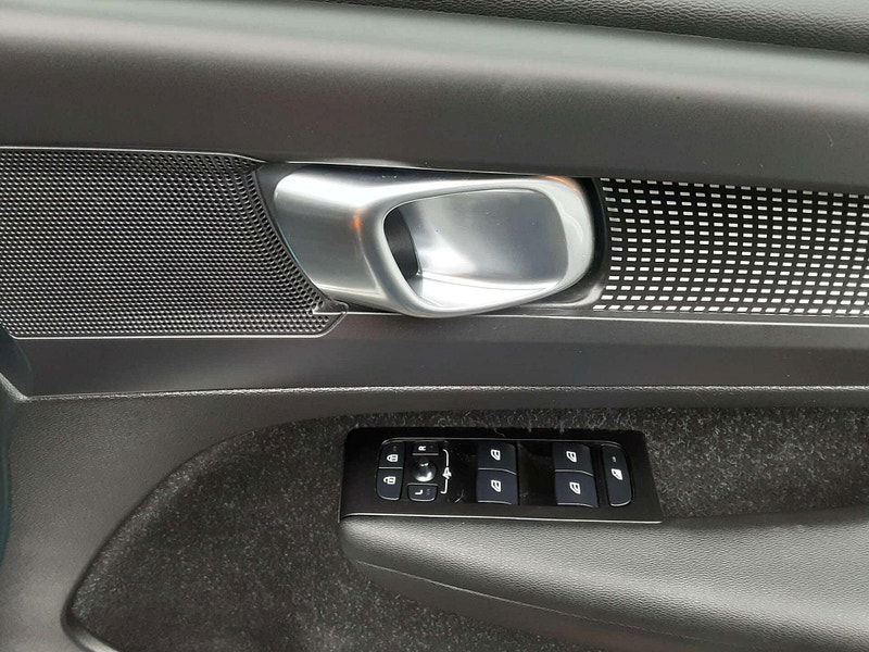 Volvo XC40 1.5 XC40 R-Design T4 Recharge Auto 5dr 5dr Automatic 2026