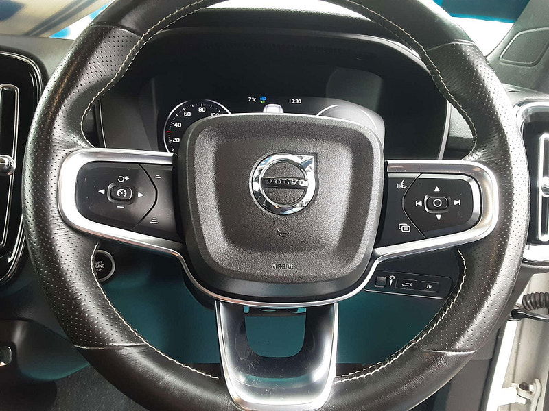 Volvo XC40 1.5 XC40 R-Design T4 Recharge Auto 5dr 5dr Automatic 2026