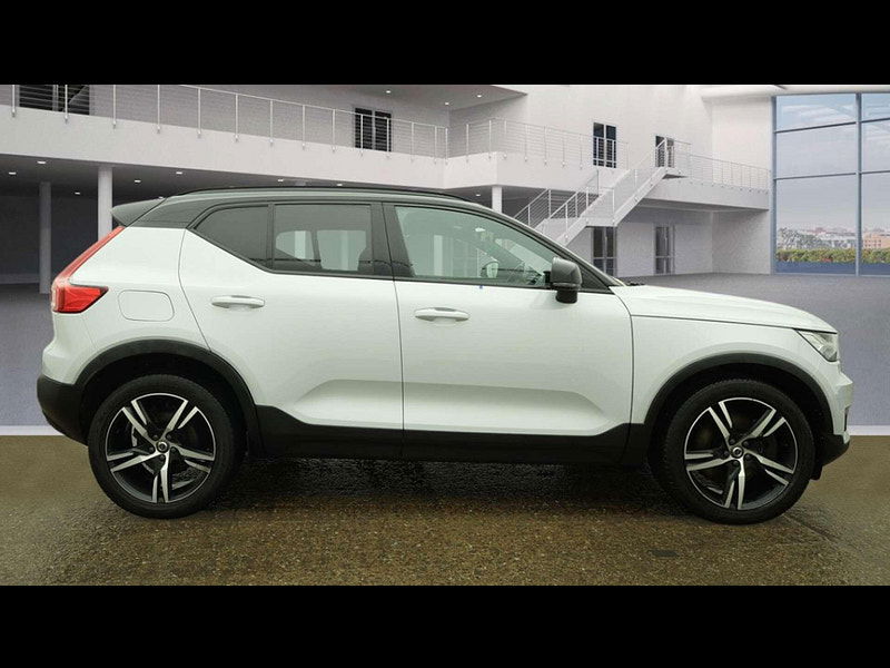 Volvo XC40 1.5 XC40 R-Design T4 Recharge Auto 5dr 5dr Automatic 2026