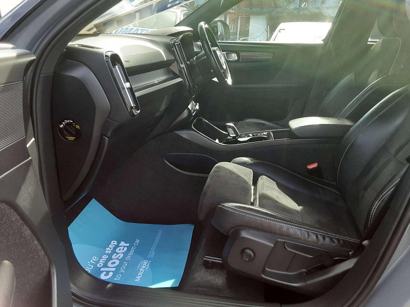 Volvo XC40 1.5 XC40 R-Design T5 Recharge Auto 5dr 5dr Automatic 2026