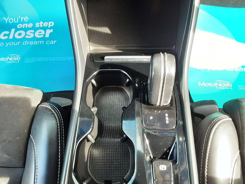 Volvo XC40 1.5 XC40 R-Design T5 Recharge Auto 5dr 5dr Automatic 2026