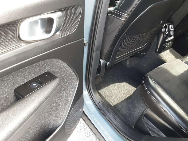 Volvo XC40 1.5 XC40 R-Design T5 Recharge Auto 5dr 5dr Automatic 2026
