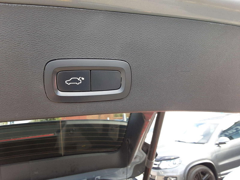 Volvo XC40 1.5 XC40 R-Design T5 Recharge Auto 5dr 5dr Automatic 2026
