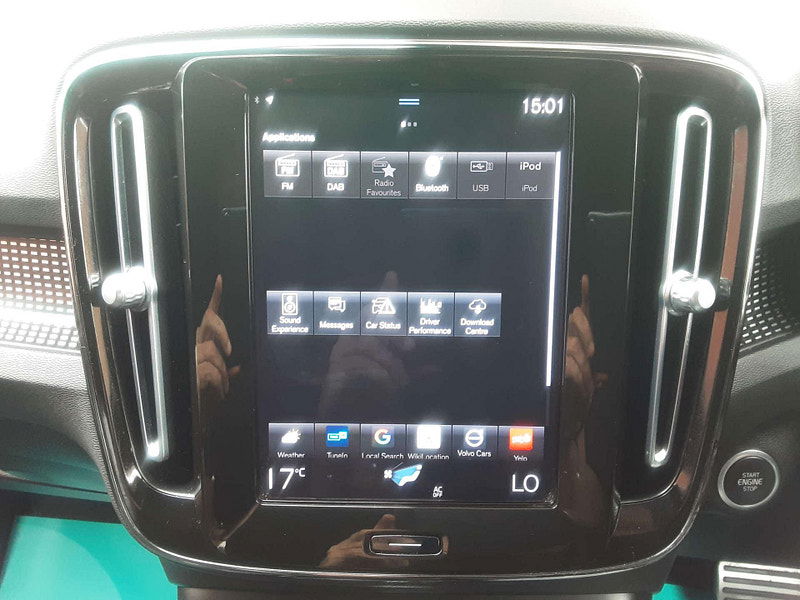 Volvo XC40 1.5 XC40 R-Design T5 Recharge Auto 5dr 5dr Automatic 2025